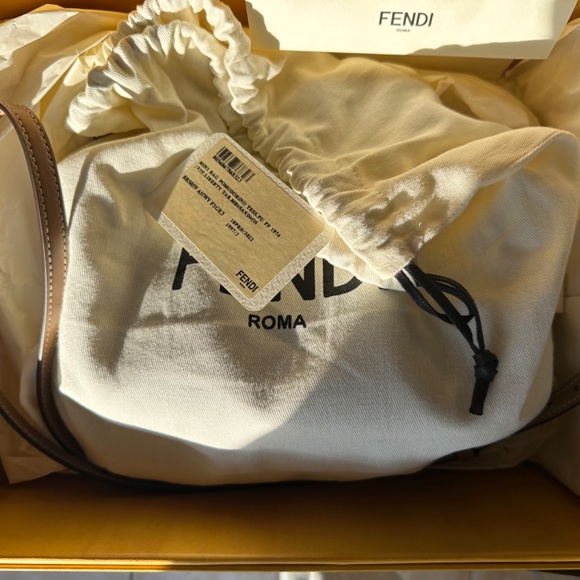 FENDI Pomodorino - Picture 6 of 6